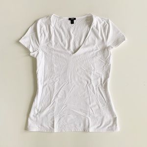 Express Body Contour V-Neck Top in White Size S